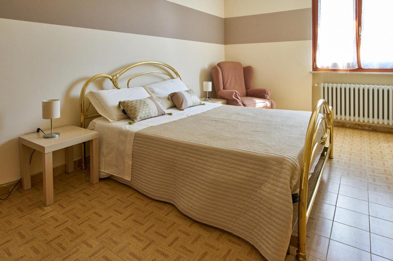 Cinzia'S Holiday Home Desenzano del Garda Exterior photo