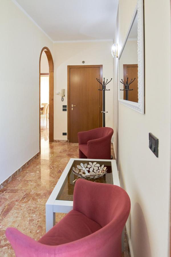 Cinzia'S Holiday Home Desenzano del Garda Exterior photo